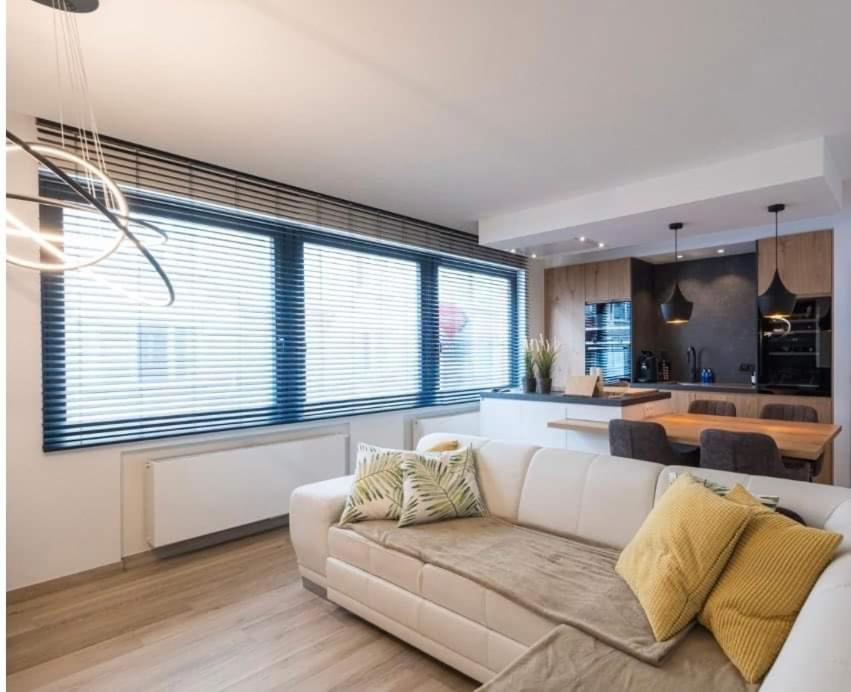 Hotel Ter Streep Ostende Kültér fotó