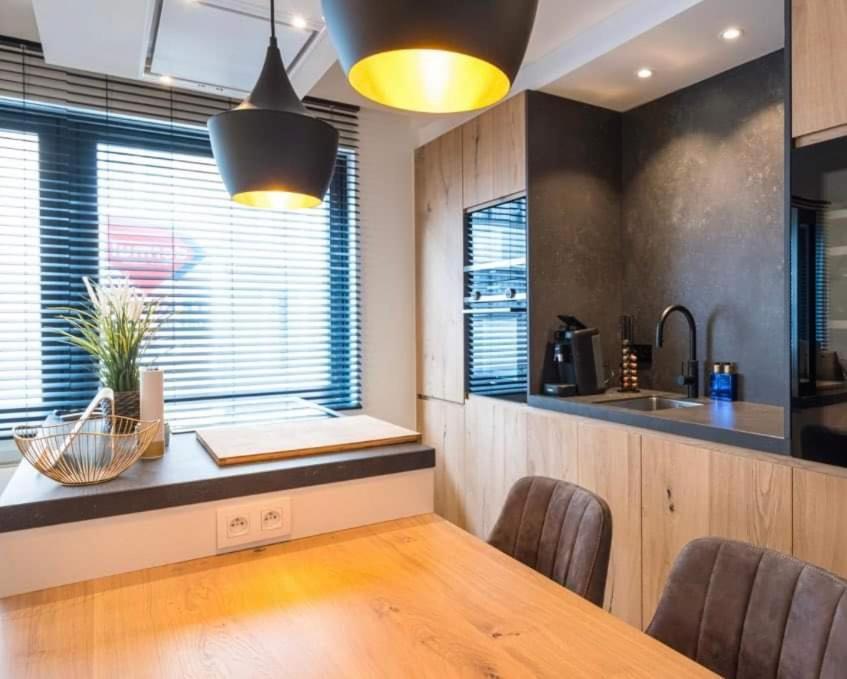 Hotel Ter Streep Ostende Kültér fotó